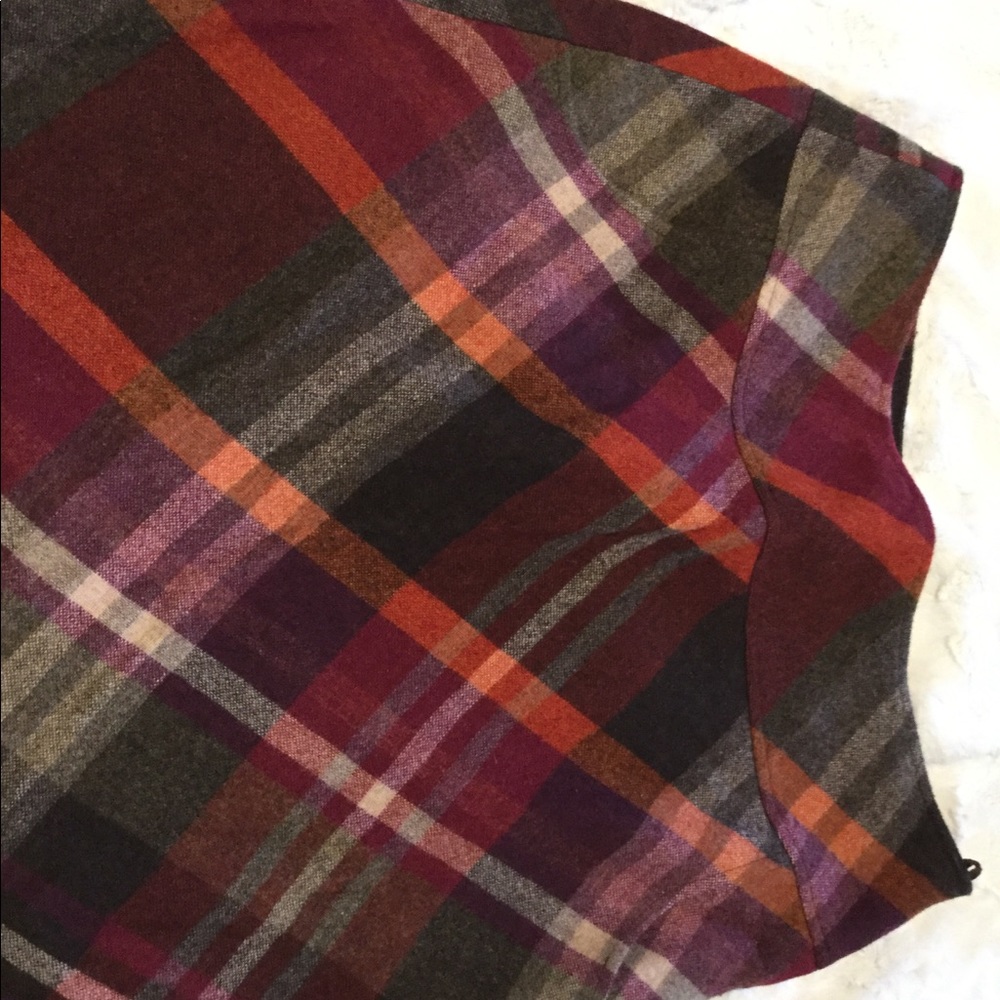 EUC Talbots 10 Wool Skirt Beautiful Color/Pattern - Picture 2 of 4